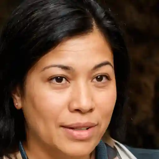 Simone Tran